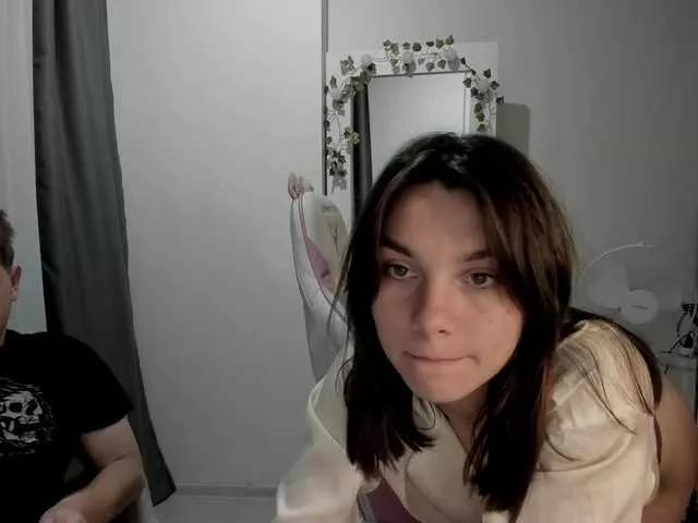 lissazmark2 from BongaCams