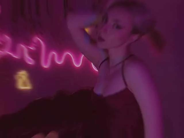 LollyGirlMoon from BongaCams is Freechat