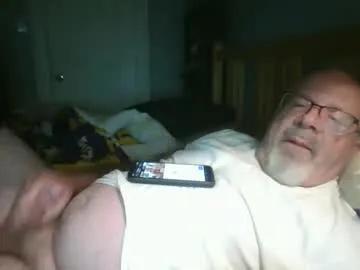 2003dynawideglide on Chaturbate 