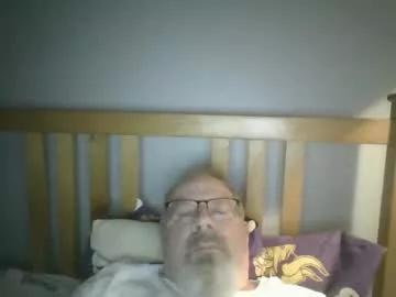 2003dynawideglide on Chaturbate 