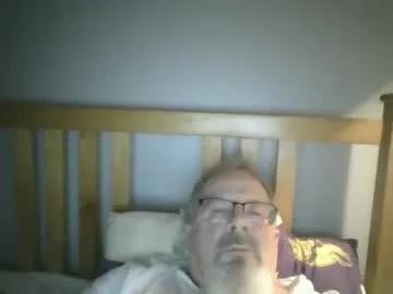 2003dynawideglide on Chaturbate 