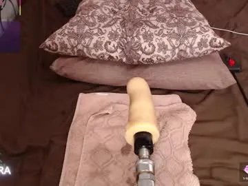 Freechat _b_a_n_s_h_e_e_ on Chaturbate