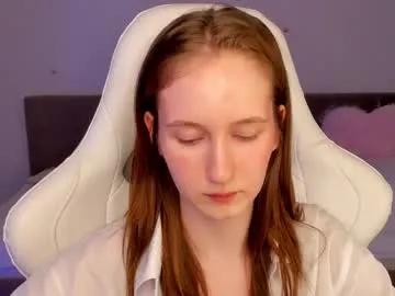 _secretelly_ — kiss me <3   #new #young #shy #bigboobs #redhead #lovense [11 tokens remaining]