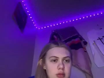 ababyy2901 from Chaturbate
