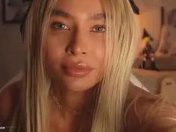 Freechat abril_w18 on Chaturbate