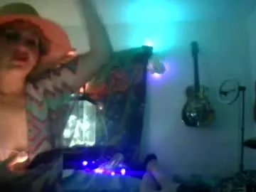 Freechat acousticcanyon on Chaturbate