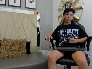 adams_bobby on Chaturbate 