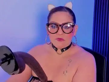 Freechat aliyahsstone on Chaturbate