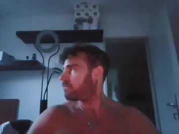 Freechat alphah_hunk on Chaturbate