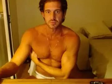 Freechat alphahung23 on Chaturbate