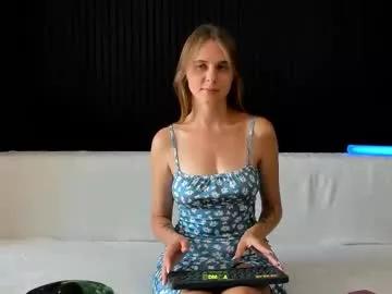 Freechat alyona_24 on Chaturbate