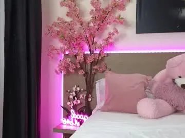 Freechat anexxblondie on Chaturbate