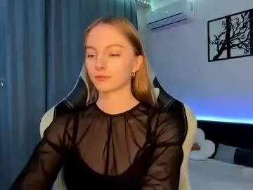 autumnroginson — GOAL ''aw, i slap my naked ass 10x times, do you want that? ''  Hey, i'm Annie! let's make some fun, my PVT is open!  #shy #new #18 #blonde #skinny [271 tokens remaining]