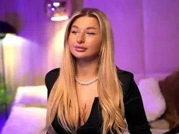 Freechat avashay on Chaturbate