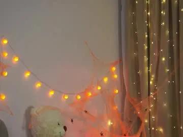 beckymadsons —  Let's reach 70000+ TODAY! I'm a #teen #18, #new #shy here, but already the best #bigass on CB  - Goal: Air kiss  [15 tokens left]