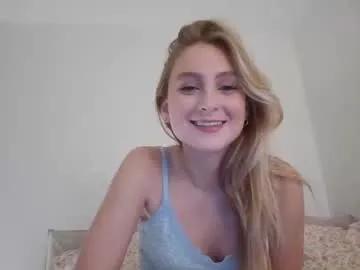 Freechat bellaryderr on Chaturbate