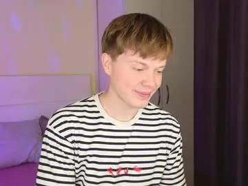cameron_crowly — can u make me cum? // GOAL: take off one thing [61 tokens left] // EPIC GOAL: CUM IN PUBLIC [2100 tokens left] #new #young #cute #twink