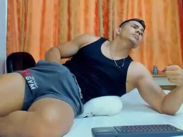 Freechat choreythaiylor on Chaturbate
