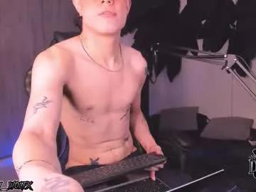 cinnamon_boyxxx from Chaturbate