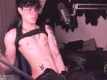 cinnamon_boyxxx from Chaturbate