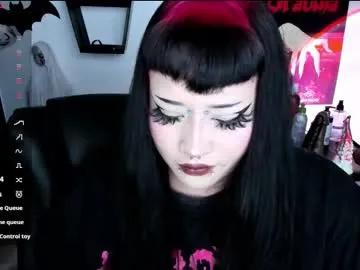 Freechat cristal_kosh on Chaturbate