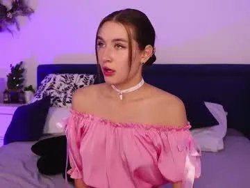 Freechat cutiewuwu on Chaturbate