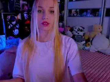 cuttie_ponyy from Chaturbate