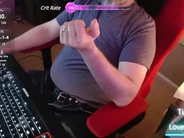 dadboddude01 on Chaturbate 