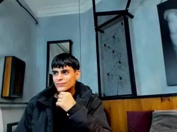 Freechat dani_mc on Chaturbate