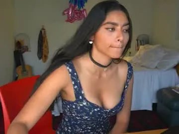 Freechat daniisla on Chaturbate