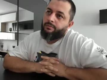 Freechat dravenpeak on Chaturbate