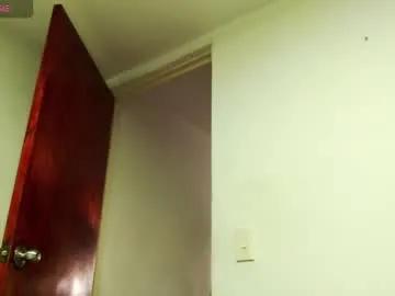 Freechat dualdoflow on Chaturbate