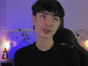 elliot_younng from Chaturbate