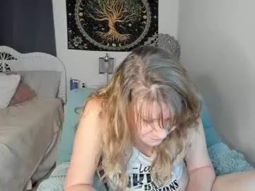 Freechat emberpheonixxx on Chaturbate