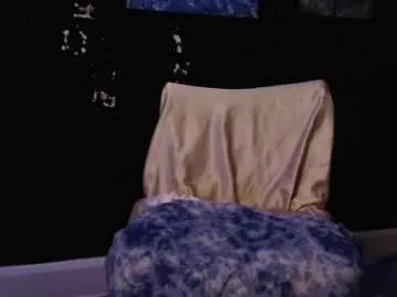 emeraldstrawberri on Chaturbate 