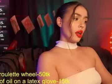 Freechat emiliyaroude on Chaturbate