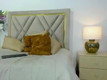 Freechat emily_queen7 on Chaturbate