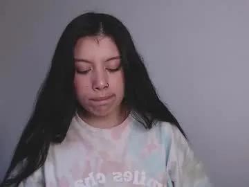 Freechat emmi_0 on Chaturbate