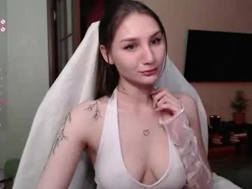 Freechat emmiclo on Chaturbate