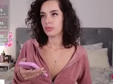 Freechat evierosie on Chaturbate