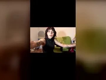 Freechat fairywhore on Chaturbate