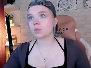 Freechat fancybella on Chaturbate