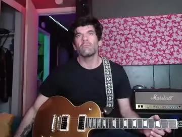 Freechat flanneldong on Chaturbate
