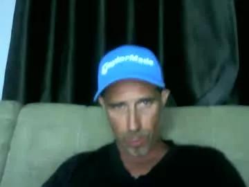 Fouraide42 from Chaturbate