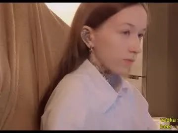 Freechat fran_bow on Chaturbate