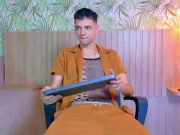 Freechat franco_boys on Chaturbate