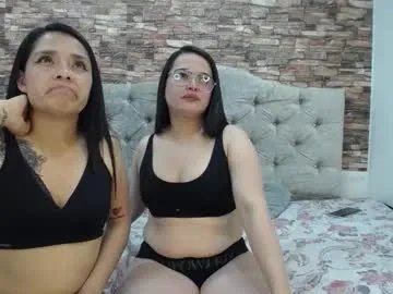 Freechat goldentemptationcs on Chaturbate