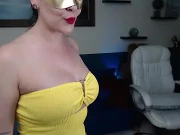 Freechat hebelongs2her on Chaturbate