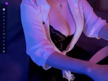 holly_molly_69 from Chaturbate is Freechat