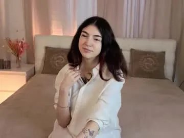 Freechat honeykadakia on Chaturbate